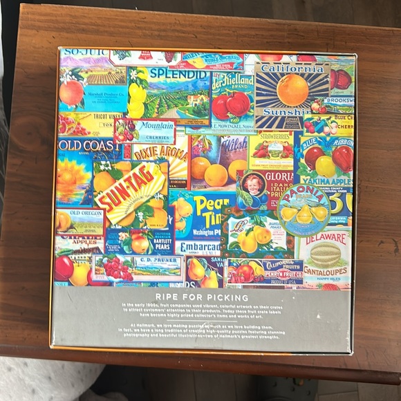 USED- 1000 piece puzzle - Picture 2 of 5